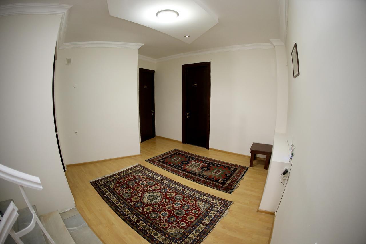 New Palace Shardeni Tbilisi Exterior photo