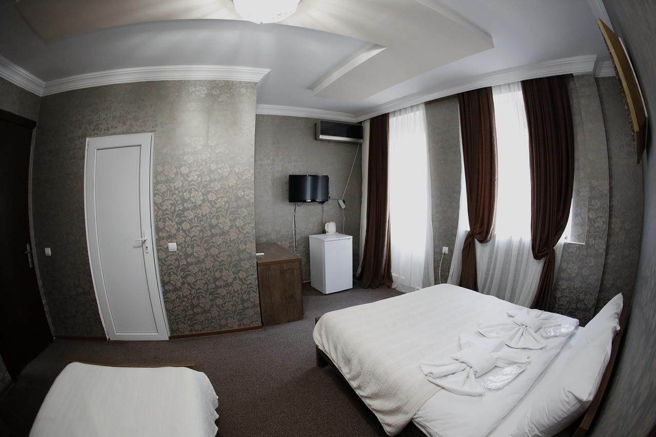 New Palace Shardeni Tbilisi Exterior photo